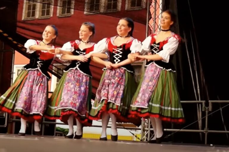 Famous German Folk Dances